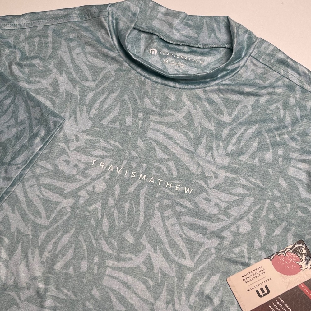 Travis Mathew Mens Medium Performance Cameo Along The Way Heater Mock Neck Japan